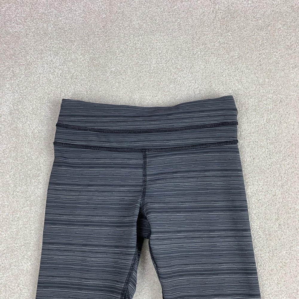 Lululemon Run Crop Inspired Women's Athletic Leggings Size 4 - Picture 2 of 13